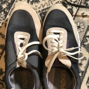 Cole Hasn Zero Ground tennis shoes.